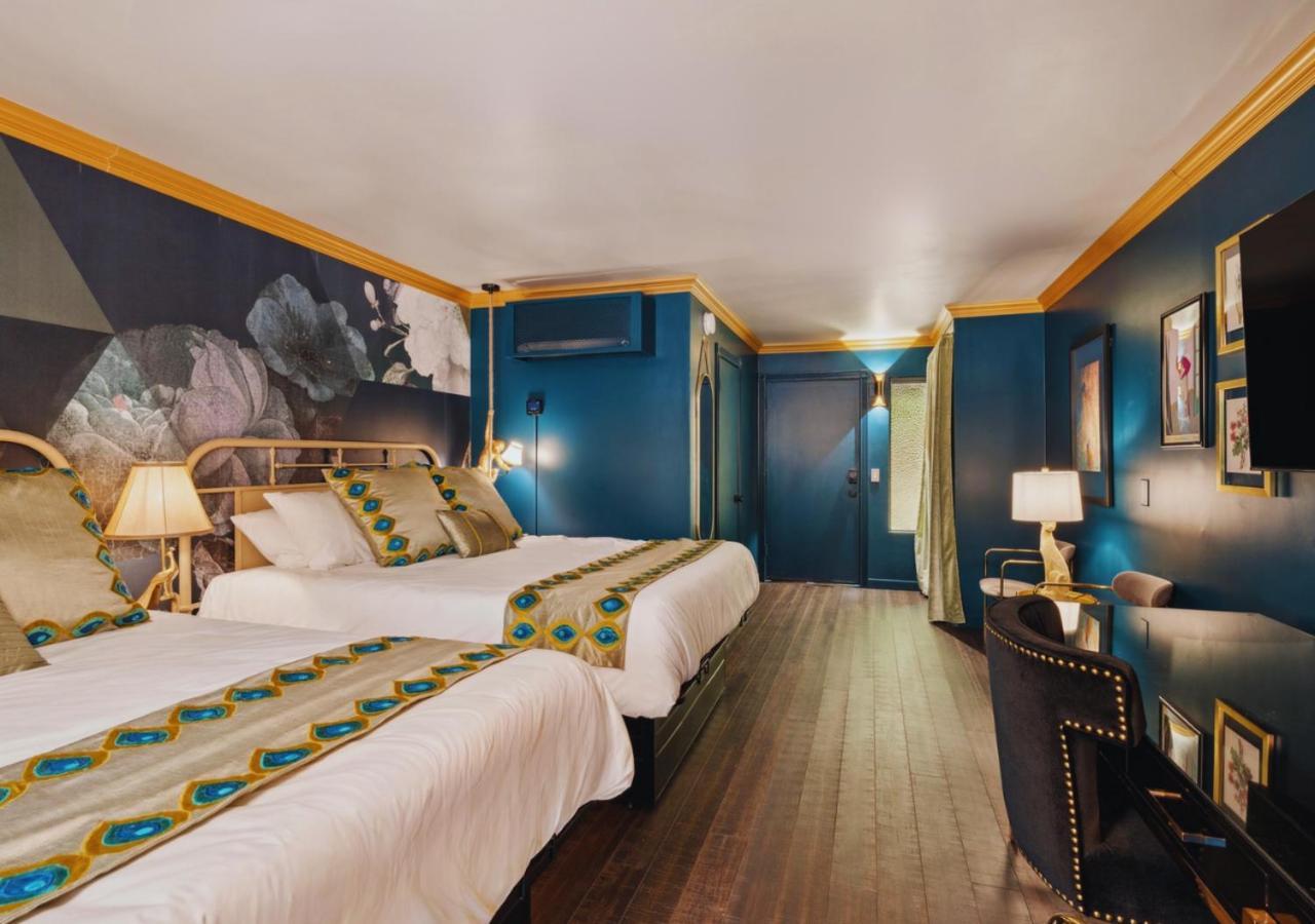 The Fainting Couch Boutique Hotel Cobb Room photo