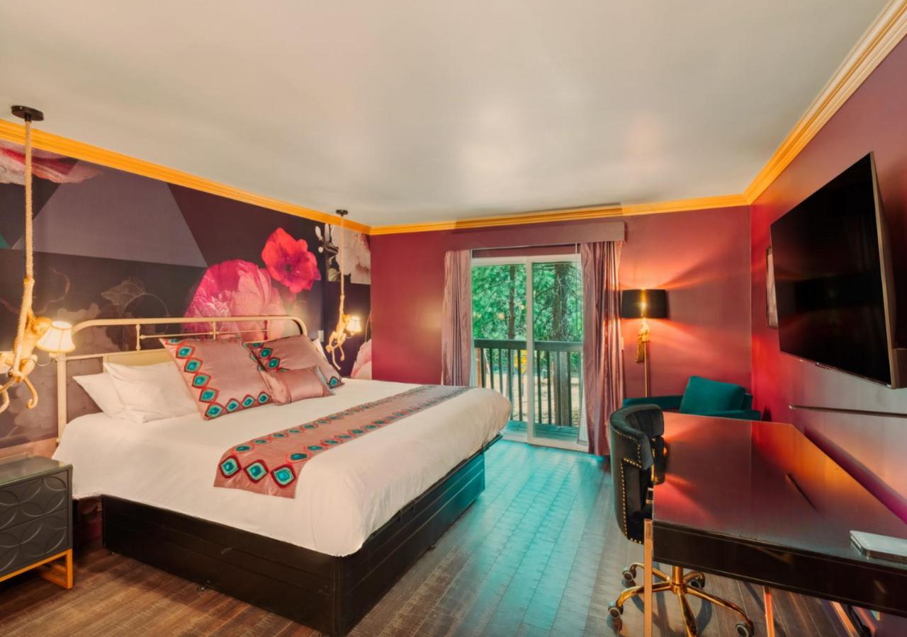 The Fainting Couch Boutique Hotel Cobb Exterior photo